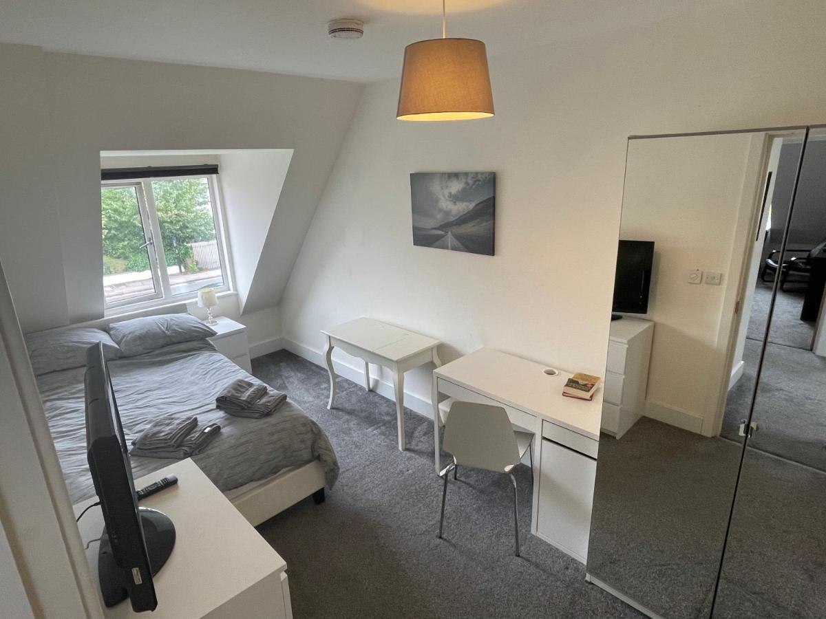 2 Bedroom 2 Bathroom Apartment 8 Including Free Parking Bromley Exterior foto